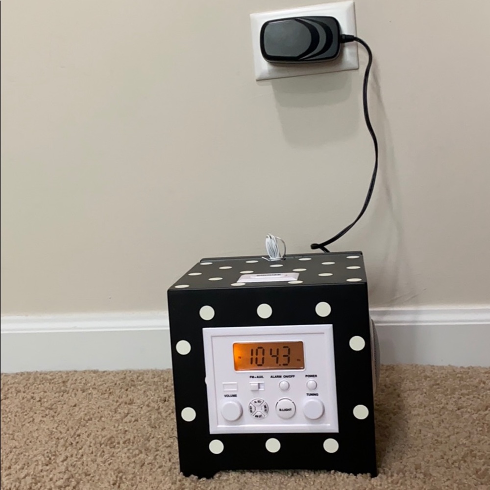 PBteen cube rockin alarm clock